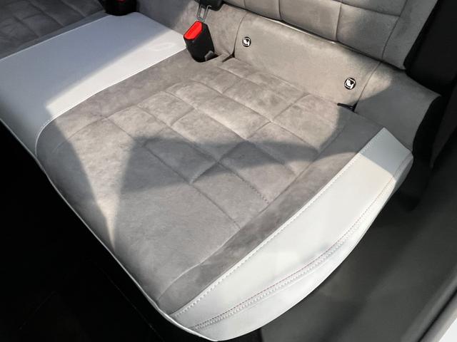 Ｃ４ マックス　ハイブリッド　純正ナビ　ＡＣＣ　電動シート　シートヒーター　バックカメラ　ＨＵＤ　電動ランバーサポート　レーンキープアシスト　アクティブセーフブレーキ　ブラインドスポットモニター　ＬＥＤライト　純正１７インチＡＷ（21枚目）