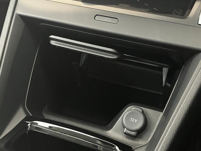 Ｃ４ マックス　ハイブリッド　純正ナビ　ＡＣＣ　電動シート　シートヒーター　バックカメラ　ＨＵＤ　電動ランバーサポート　レーンキープアシスト　アクティブセーフブレーキ　ブラインドスポットモニター　ＬＥＤライト　純正１７インチＡＷ（58枚目）