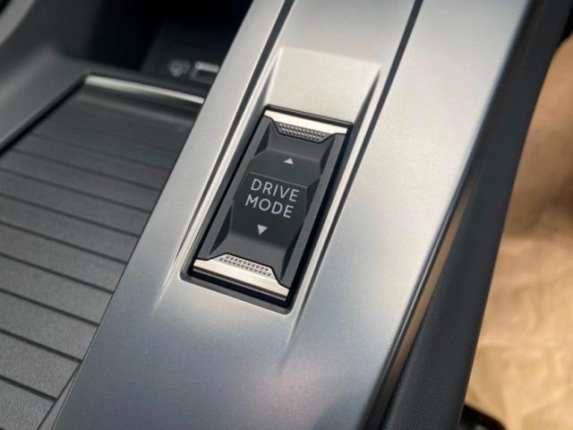 ３０８ ＧＴ　ブルーＨＤｉ　純正ナビ　アルカンターラシート　アダプティブクルーズコントロール　ＬＥＤ・ＣａｒＰｌａｙ　ブラインドスポットモニター　バックカメラ　シートヒーター（39枚目）