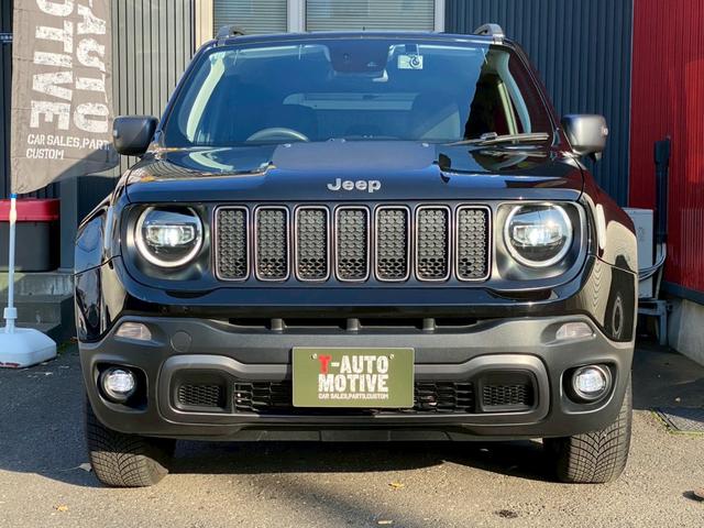ジープ・レネゲード トレイルホーク　４ＷＤ　ドライブレコーダー　クリアランスソナー　オートクルーズコントロール　レーンアシスト　ナビ　オートライト　ＬＥＤヘッドランプ　スマートキー　アイドリングストップ　ＡＴ　盗難防止システム　ＵＳＢ（25枚目）