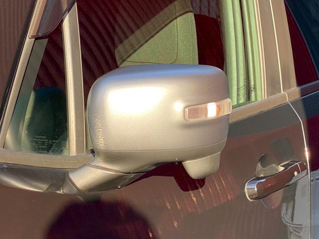 ジープ・レネゲード トレイルホーク　４ＷＤ　ドライブレコーダー　クリアランスソナー　オートクルーズコントロール　レーンアシスト　ナビ　オートライト　ＬＥＤヘッドランプ　スマートキー　アイドリングストップ　ＡＴ　盗難防止システム　ＵＳＢ（31枚目）