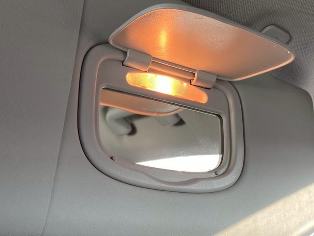 ジープ・レネゲード トレイルホーク　４ＷＤ　ドライブレコーダー　クリアランスソナー　オートクルーズコントロール　レーンアシスト　ナビ　オートライト　ＬＥＤヘッドランプ　スマートキー　アイドリングストップ　ＡＴ　盗難防止システム　ＵＳＢ（59枚目）