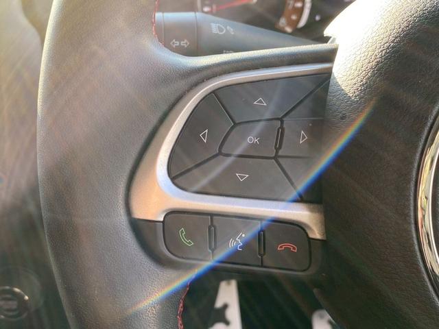 ジープ・レネゲード トレイルホーク　４ＷＤ　ドライブレコーダー　クリアランスソナー　オートクルーズコントロール　レーンアシスト　ナビ　オートライト　ＬＥＤヘッドランプ　スマートキー　アイドリングストップ　ＡＴ　盗難防止システム　ＵＳＢ（71枚目）