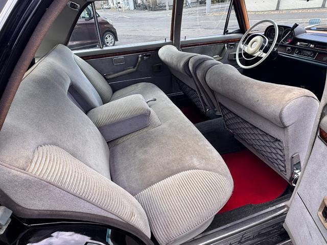 Sクラス 300SEL3.5 左ハンドル AT パワーウインドウ 正規輸入 W109(8枚目)