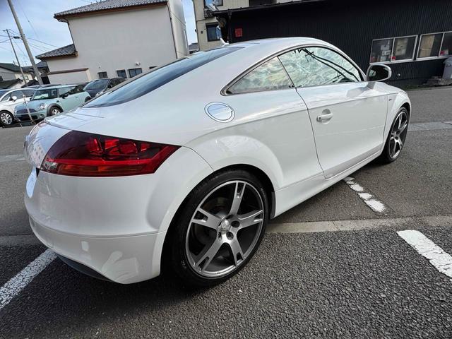 ＴＴクーペ ２．０ＴＦＳＩ　Ｓラインリミテッド　ＤＳＧクラッチ交換済　ＥＴＣ　ナビ　ＴＶ　ＡＴ　ＨＩＤ　シートヒーター　アルミホイール　革シート　盗難防止システム　ＡＢＳ　ＣＤ　ＤＶＤ再生　Ｂｌｕｅｔｏｏｔｈ　エアコン　ミッションＤＳＧクラッチ交換済みで安心です（21枚目）