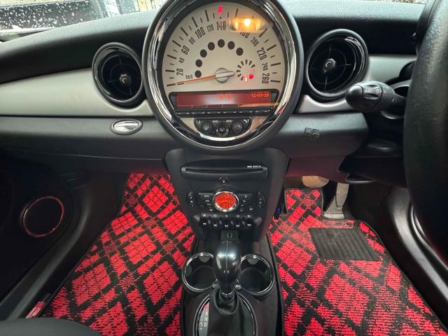 �݌Ɋm�F�ȂǂɊւ��ẮA���C�y�ɂ��₢���킹���������B