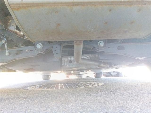 プリウス Ｓ　ワンオーナー　セーフティセンス　純正ナビ　ＴＶ　バックカメラ（28枚目）