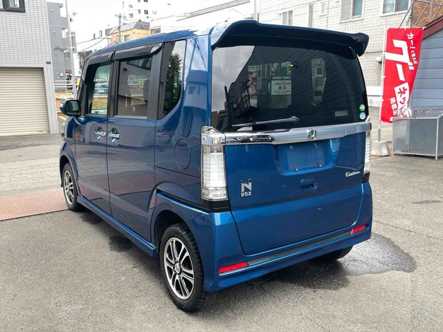 N-BOXカスタム G SSパッケージ 4WD 両側電動スライドドア ナビ TV オートライト HID スマートキー アイドリングストップ 電動格納ミラー ベンチシート CVT 盗難防止システム ABS ESC CD DVD再生 USB(16枚目)