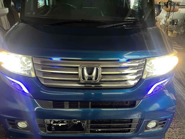 N-BOXカスタム G SSパッケージ 4WD 両側電動スライドドア ナビ TV オートライト HID スマートキー アイドリングストップ 電動格納ミラー ベンチシート CVT 盗難防止システム ABS ESC CD DVD再生 USB(26枚目)