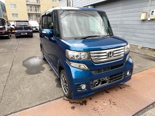 N-BOXカスタム G SSパッケージ 4WD 両側電動スライドドア ナビ TV オートライト HID スマートキー アイドリングストップ 電動格納ミラー ベンチシート CVT 盗難防止システム ABS ESC CD DVD再生 USB(29枚目)