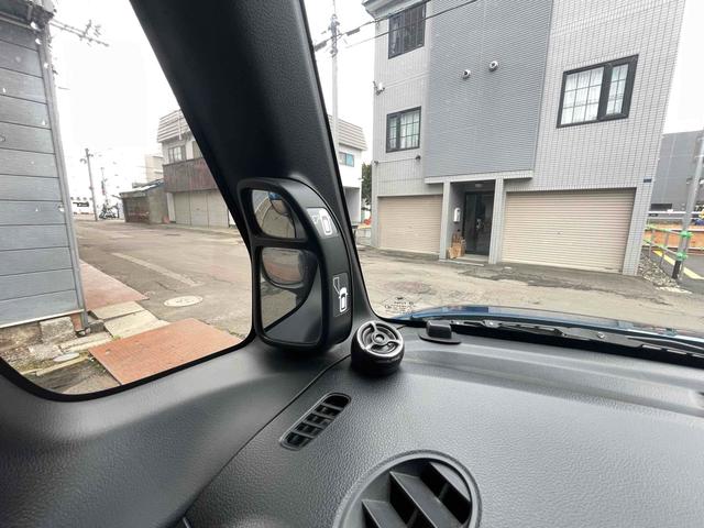 N-BOXカスタム G SSパッケージ 4WD 両側電動スライドドア ナビ TV オートライト HID スマートキー アイドリングストップ 電動格納ミラー ベンチシート CVT 盗難防止システム ABS ESC CD DVD再生 USB(50枚目)