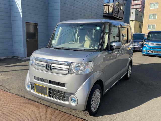 Ｎ－ＢＯＸ Ｃ　４ＷＤ　ドライブレコーダー　ＥＴＣ　Ｂｌｕｅｔｏｏｔｈドア　スマートキー　アイドリングストップ　電動格納ミラー　シートヒーター　ベンチシート　ＣＶＴ　盗難防止システム　ＡＢＳ　ＥＳＣ　ＣＤ（10枚目）