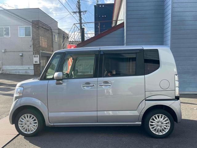 Ｎ－ＢＯＸ Ｃ　４ＷＤ　ドライブレコーダー　ＥＴＣ　Ｂｌｕｅｔｏｏｔｈドア　スマートキー　アイドリングストップ　電動格納ミラー　シートヒーター　ベンチシート　ＣＶＴ　盗難防止システム　ＡＢＳ　ＥＳＣ　ＣＤ（17枚目）