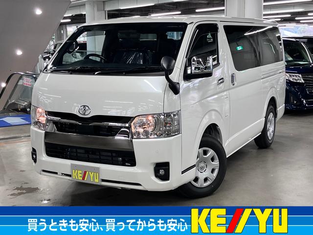 ハイエースバン画像