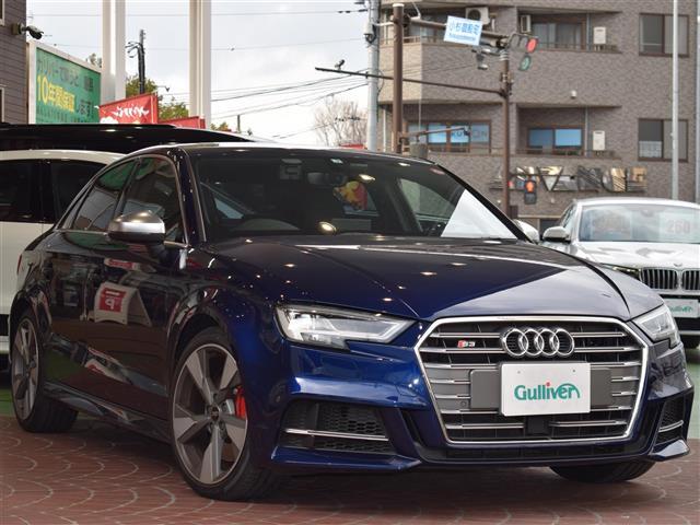 Ｓ３セダン ベースグレード　アダプティブクルーズコントロール　Ａｕｄｉプレセンス　マトリクスＬＥＤヘッドランプ　ファインナッパレザーシート　カラードブレーキキャリパーレッド　Ｂａｎｇ／Ｏｌｕｆｓｅｎサウンドシステム