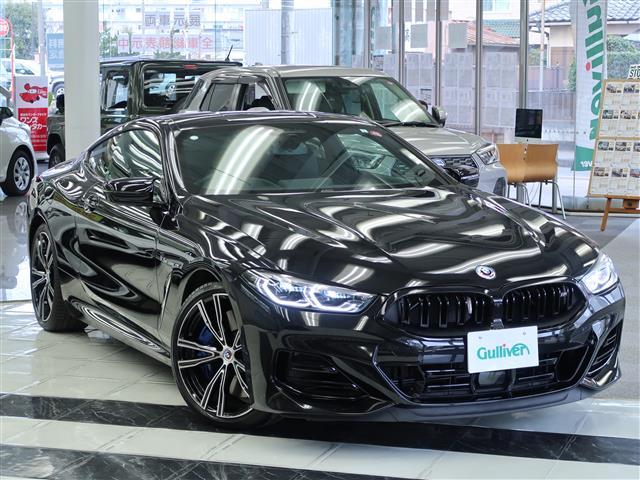 8シリーズクーペ（BMW）Ｍ８５０ｉ　ｘＤｒｉｖｅクーペ　Ｍ８５０ｉ　ｘＤｒｉｖｅクーペ　登録時３８５９ｋｍ　５３０ｐｓ　ｈａｒｍａｎ　ｋａｒｄｏｎ　サラウンドサウンドシステム　ＢＭＷレーザーライト　ワイヤレスチャージング　ＢＭＷヘッドアップ・ディスプレイ 中古車画像