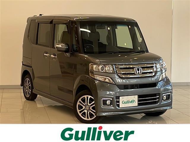 Ｇ・ターボＬパッケージ　４ＷＤ　社外８インチＳＤナビ　ＡＶＩＣ－ＲＬ０９　ＣＤ　ＤＶＤ　ＢＴ　フルセグテレビ　バックカメラ　ＥＴＣ　ドライブレコーダー　クルーズコントロール　半革シート(1枚目)