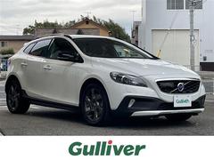 ボルボ　Ｖ４０　クロスカントリー　Ｄ４　１６年モデル　ナビ