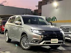 三菱　アウトランダーＰＨＥＶ　Ｇ