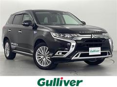 三菱　アウトランダーＰＨＥＶ　Ｇプラスパッケージ　純正７インチＳＤナビ　メーカーオプションマルチアラウンドビューモニター　メーカーオプション充電ケーブル