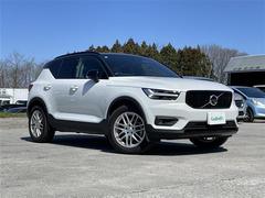 ボルボ　ＸＣ４０　Ｔ４　ＡＷＤ　Ｒデザイン　ワンオーナー