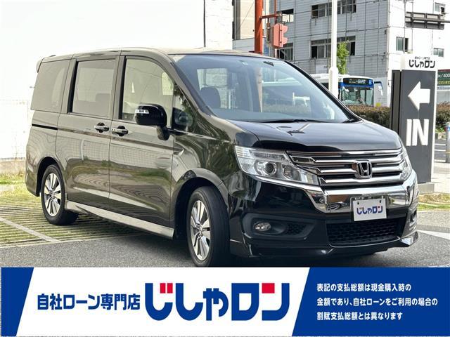 ホンダ ステップワゴンスパーダ パワーエディション　純正メモリーナビ　ＶＸＭ－１３５ＶＦＮｉ　地デジ　ビルトインＥＴＣ　バックカメラ　スマートキー　ＡＡＣ　オートライト　盗難防止装置　両側パワスラ　８人乗り　Ｗエアバック　純正フロアマット