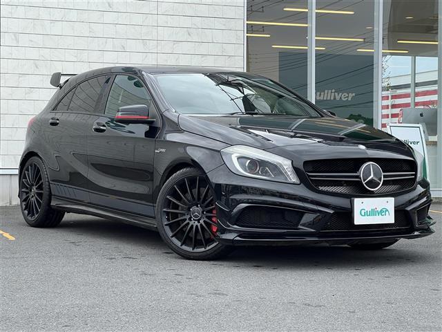 メルセデス・ベンツ Ａクラス Ａ４５　ＡＭＧ　４マチック　エディション　１　純正ナビ　バックカメラ　クルーズコントロール　レザーシート　パワーシート　シートヒーター　ＨＩＤオートライト　純正１９インチアルミホイール　パドルシフト　ＥＴＣ　リモコンキー