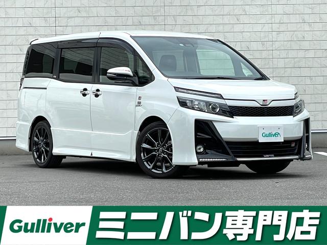 ＺＳ　ＧＲスポーツ　禁煙車　純正１０型メモリナビ（フルセグＴＶ／ＣＤ／ＤＶＤ／ＢＴ）バックモニター　トヨタセーフティー　フリップダウンモニター　両側パワスラ　クルコン　ドラレコ　ＥＴＣ２．０　純正ＬＥＤヘッドライト