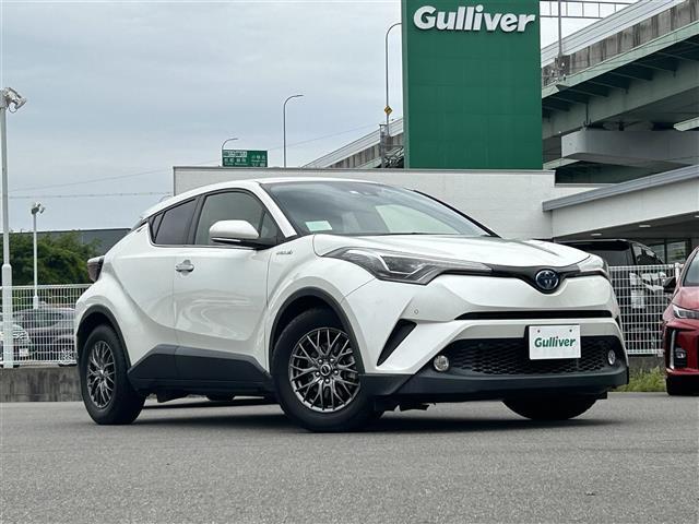 トヨタ Ｃ－ＨＲ Ｇ　ＬＥＤエディション　社外メモリナビ　ＣＤ　ＤＶＤ　ＢＴ　フルセグ　プリクラッシュセーフティー　レーンディパーチャーアラート　ブラインドスポットモニター　オートハイビーム　レーダークルーズコントロール　保証書　スペアキー