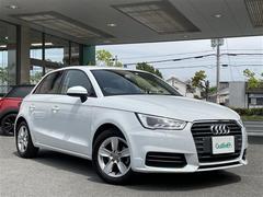 アウディ　Ａ１スポーツバック　１．０ＴＦＳＩ　ＬＥＤヘッドライト　パーキングエイド