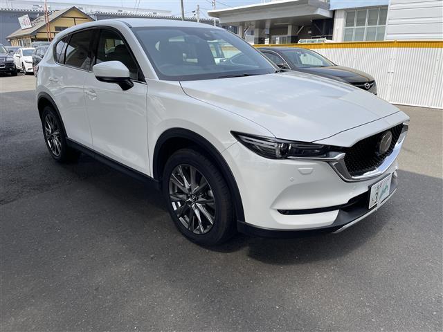 ＣＸ－５ ＸＤ　エクスクルーシブモード　禁煙車　純正ＳＤナビ（ＡＭ／ＦＭ／ＢＴ／ＡＵＸ／ＵＳＢ／ＣＤ／ＤＶＤ）　プレミアムＢＯＳＥサウンド　全席シートヒーター　ハンドルヒーター　前席シートエアコン　ステアリングスイッチ　フォグランプ　ＥＴＣ（1枚目）