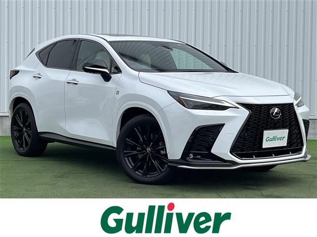 ＮＸ３５０　Ｆスポーツ　禁煙車　純正ナビ　全方位カメラ　サンルーフ　白黒コンビレザー　シートヒーター　エアシート　ステアヒーター　プリクラッシュ　レーダークルコン　レーンキープ　ヘッドアップディスプレイ　ブラインドスポット