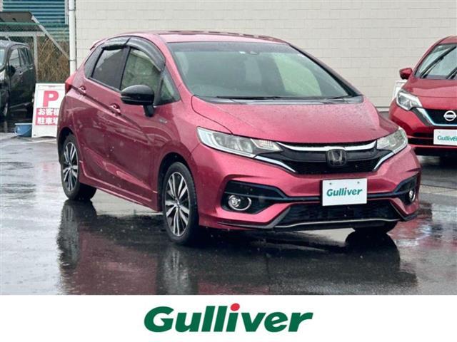 Ｓ　ホンダセンシング　純正ナビ　フルセグ　衝突軽減ブレーキ　レーンキープアシスト　横滑り防止　バックカメラ　追従型クルーズコントロール　オートライト　フォグランプ　ＬＥＤヘッドライトＥＴＣ　ドラレコ　保証書　取扱説明書