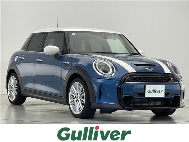 ＭＩＮＩ(ミニ) クーパーＳＤ　エッセンシャル・トリム　純正８．８インチナビ／Ｂｌｕｅｔｏｏｔｈ／ＥＴＣ／バックカメラ 中古車画像