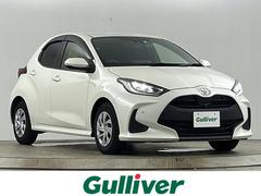 トヨタ　ヤリス　Ｇ　禁煙車　純正８インチナビナビ　全方位カメラ