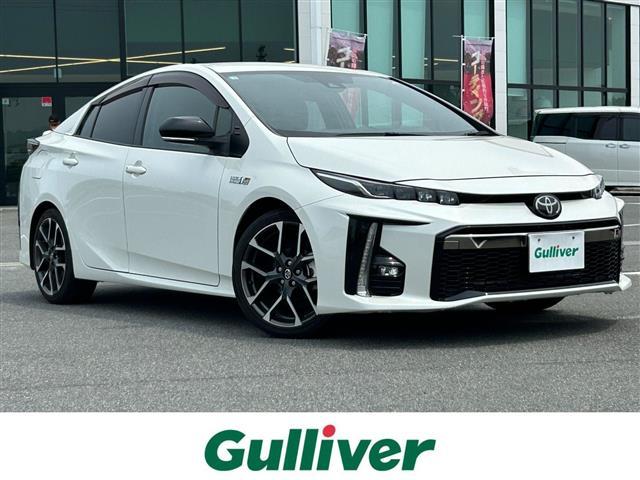 プリウスＰＨＶ Ｓ　ＧＲスポーツ　純正ナビ（フルセグＴＶ／ＣＤ／ＤＶＤ／ＡＭ・ＦＭ／ＢＴ）　バックカメラ　ビルトインＥＴＣ　ＴｏｙｏｔａＳａｆｅｔｙＳｅｎｓｅ　プリクラッシュセーフティ　クルーズコントロール　前席シートヒーター　ＬＥＤ（1枚目）