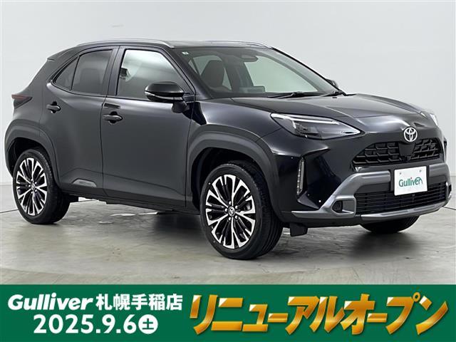 ヤリスクロス ハイブリッドＺ　アドベンチャー　登録済未使用車　寒冷地仕様　純正ディスプレイオーディオ＆ＢＴ＆ＵＳＢ＆ＨＤＭＩ＆ＴＶ＆Ｍｉｒａｃａｓｔ　全方位カメラ　トヨタセーフティセンス　レーダークルーズコントロール　ブラインドスポットモニター（1枚目）