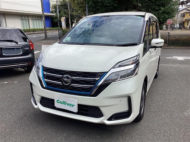 セレナ ｅ－パワー　ＸＶ　ワンオーナー／フリップダウン／プロパイ　ブルートゥース　ＶＤＣ　ダブルエアコン　全方位モニタ　両側パワースライドドア　ＤＶＤ再生　３列シート　ワンオーナー車　ＥＴＣ　レーダークルーズコントロール（1枚目）