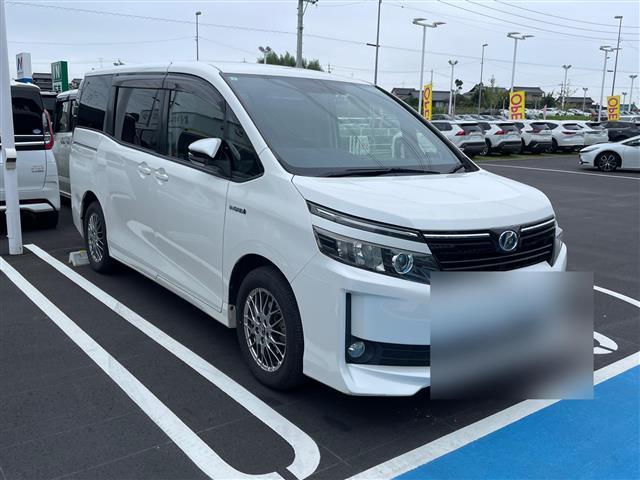 ヴォクシー(トヨタ) ハイブリッドV 中古車画像