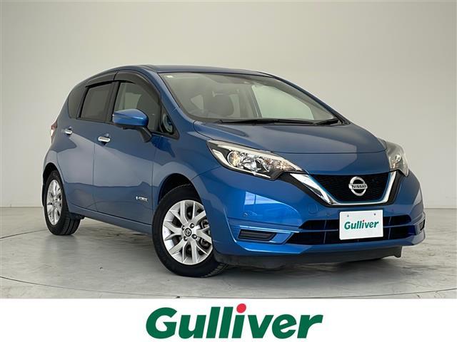 沖縄県の中古車ならノート ｅ－パワー　Ｘ　純正ナビ　フルセグＴＶ　Ｂｌｕｅｔｏｏｔｈ　ＣＤ　ＤＶＤ　ＡＭ　ＦＭ　全方位カメラ　ＥＴＣ　ドライブレコーダー　純正フロアマット　デジタルインナーミラー　電動格納ミラー　スマートキー　オートライト