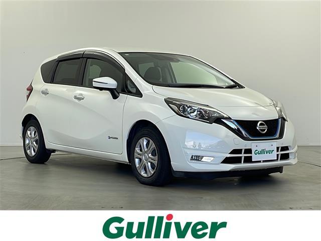 ノート(日産) e−パワー X 禁煙車 純正ナビ 社外ドラレコ 衝突軽減ブレーキ LEDヘッドライト オートエアコン オートライト フォグライト インテリジェントルームミラー 電動格納ミラー サイドバイザー 社外フロアマット ETC 中古車画像