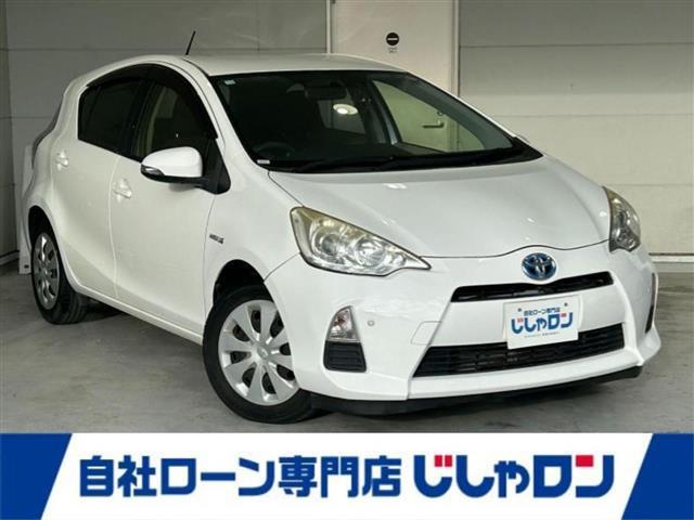 沖縄県沖縄市の中古車ならアクア Ｇ　本土仕入　純正ナビ　フルセグＴＶ　ＥＴＣ　バックカメラ　ドライブレコーダー前後　Ｂｌｕｅｔｏｏｔｈ接続　純正フロアマット　オートライト　ハロゲンヘッドランプ　パワーステアリング　プッシュスタート