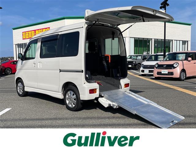 アトレーワゴン(ダイハツ) スローパー　リヤシート付き仕様　４ＷＤ　ターボ　１オーナー　スローパー　電動ウィンチ　純正ナビ／フルセグ／ＤＶＤ／ＣＤ／ＢＴ　Ｂカメラ　スマアシ　レーンアシスト　オートハイビーム　ドラレコ　両側スライド　純正１３ＡＷ　Ａストップ 中古車画像