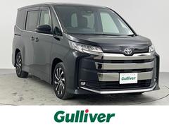 ノア S-Z 禁煙 純正ナビ 後席モニター ETC ステップ 衝突軽減システム レーンキープ クルコン オートマチックハイ 革巻きステアリング ステアリングスイッチ シートヒーター 純正フロアマット  スマートキー 中古車画像