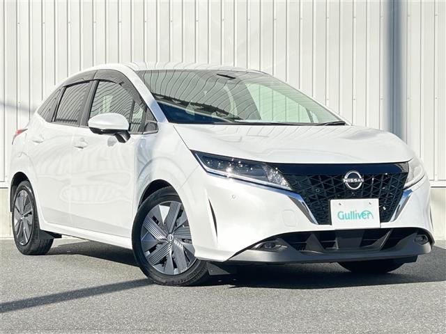 ノート X ワンオーナー 寒冷地仕様 純正ナビ 全方位カメラ エマージェンシーブレーキ レーンキープアシスト ブラインドスポットモニター 純正フロアマット 取扱説明書 保証書 スペアキー(1枚目)