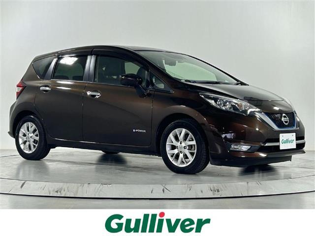 ノート(日産) ｅ−パワー　メダリスト　純正ナビ　衝突軽減被害軽減システム　レーンキープアシスト　先行車発進検知　全方位カメラ　コーナーセンサー　プッシュスタート　ＥＴＣ　純正ドライブレコーダー　ハーフレザーシート　デジタルインナーミラー 中古車画像