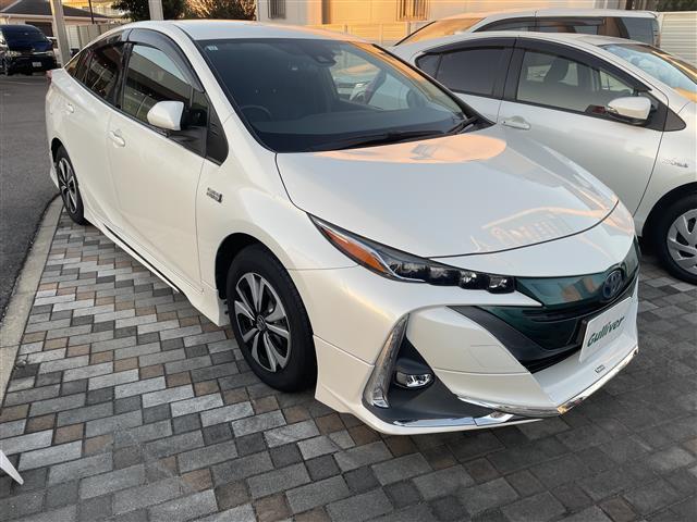 プリウスＰＨＶ(トヨタ) Ｓ　アダプティブクルコン　Ｂｌｕｅｔｏｏｔｈオーディオ　バックモニター　前席シートヒーター　インテリキー　キーフリー　ワンオーナー車　パワーウィンドウ　パワーステアリング　エアコン　エアバッグ　ＳＤナビ 中古車画像