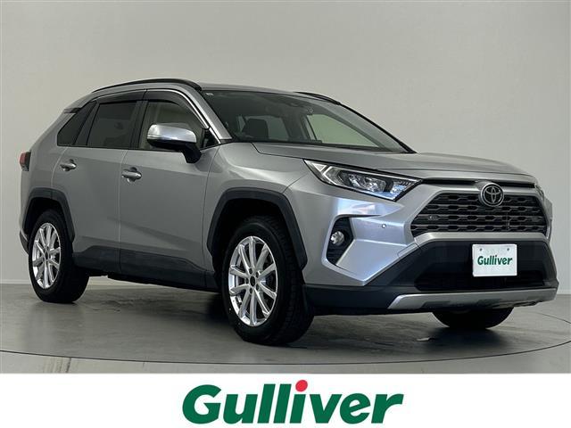 ＲＡＶ４(トヨタ) Ｇ　禁煙車　ＢＳＭ　ＥＴＣ　クリアランスソナー　ステアリングヒーター　シートヒーター　電動バックドア　　ＥＴＣ　レーダークルーズコントロール　パワーシート　純正ＡＷ付夏タイヤ車載　純正ナビ　レザーシート 中古車画像