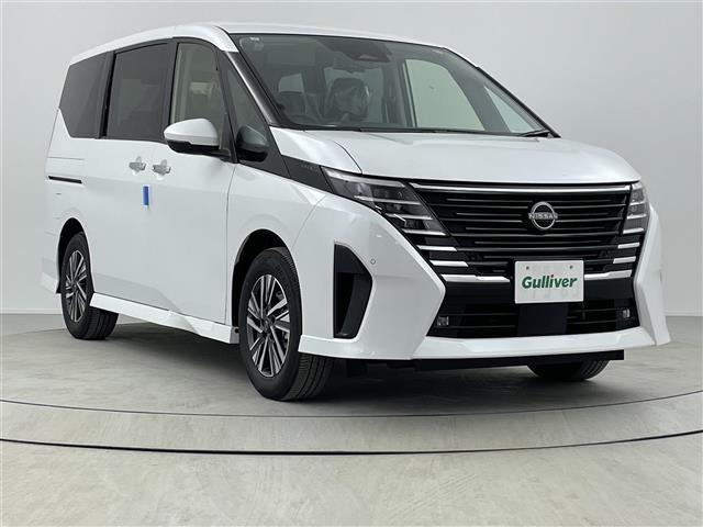 セレナ(日産) ｅ−パワー　ハイウェイスターＶ　登録済未使用車１２．３型ナビアラウンドビューモニター純正フリップダウンモニターエマージェンシーブレーキ車線逸脱警報プロパイロットコーナーセンサーインテリジェントルームミラー両側パワースライドドア 中古車画像