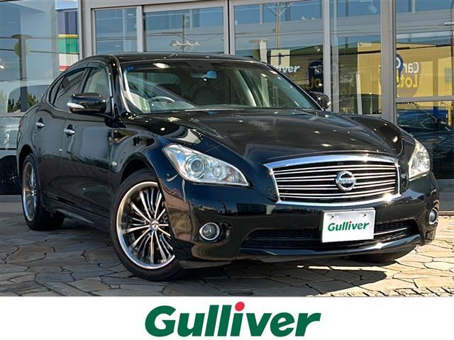 フーガ(日産) ３７０ＧＴ　純正マルチ　バックカメラ　ビルトインＥＴＣ　ＨＩＤヘッドライト　クルコン　前席パワーシート　助手席オットマン　１９インチAftermarketアルミ　ＢＯＳＥスピーカー　フォグランプ　横滑り防止装置　ＭＴモード付ＡＴ 中古車画像